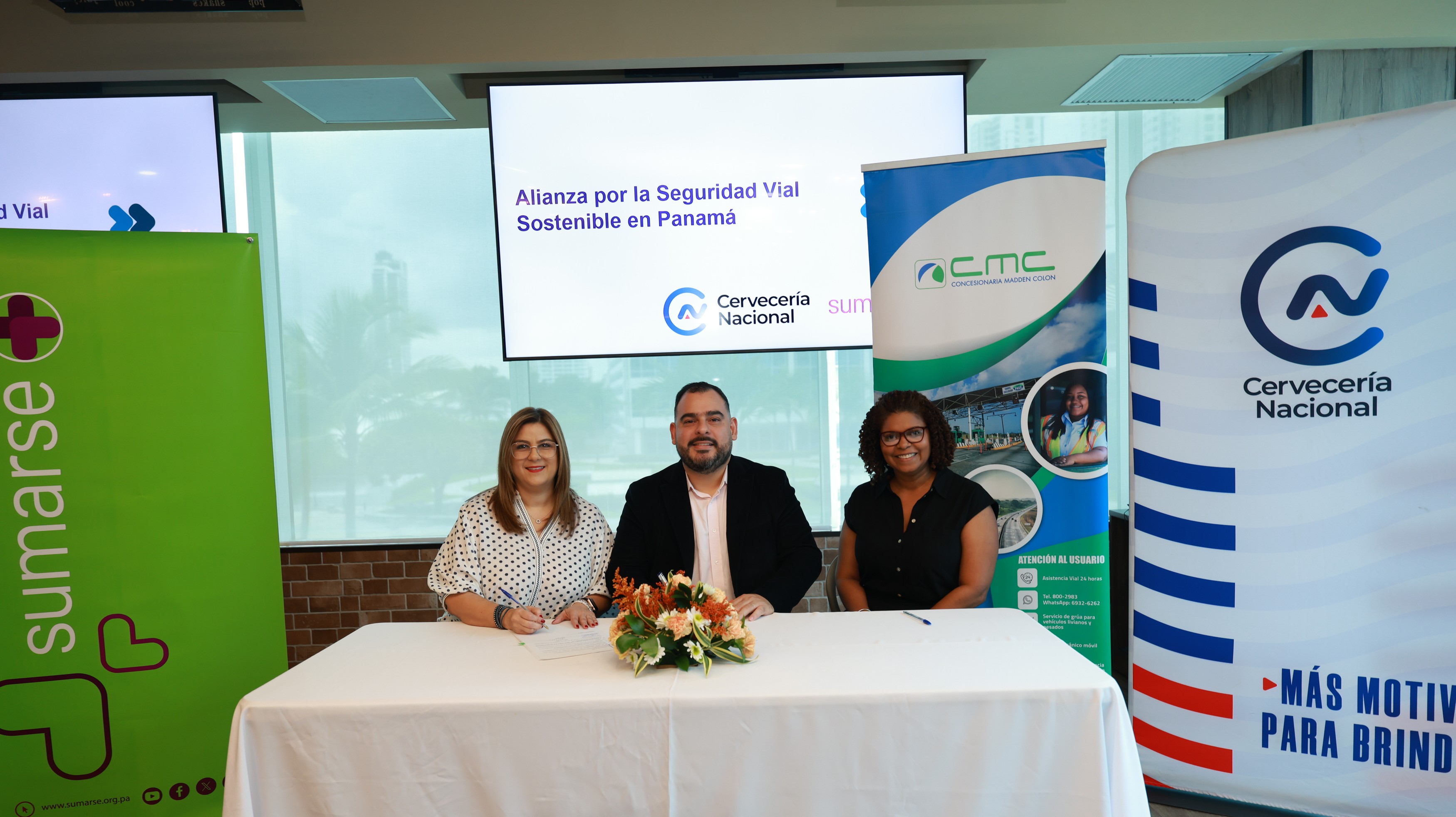 Cervecería Nacional y Sumarse formalizan la alianza por la Seguridad Vial Sostenible en Panamá  cervecería nacional panamá