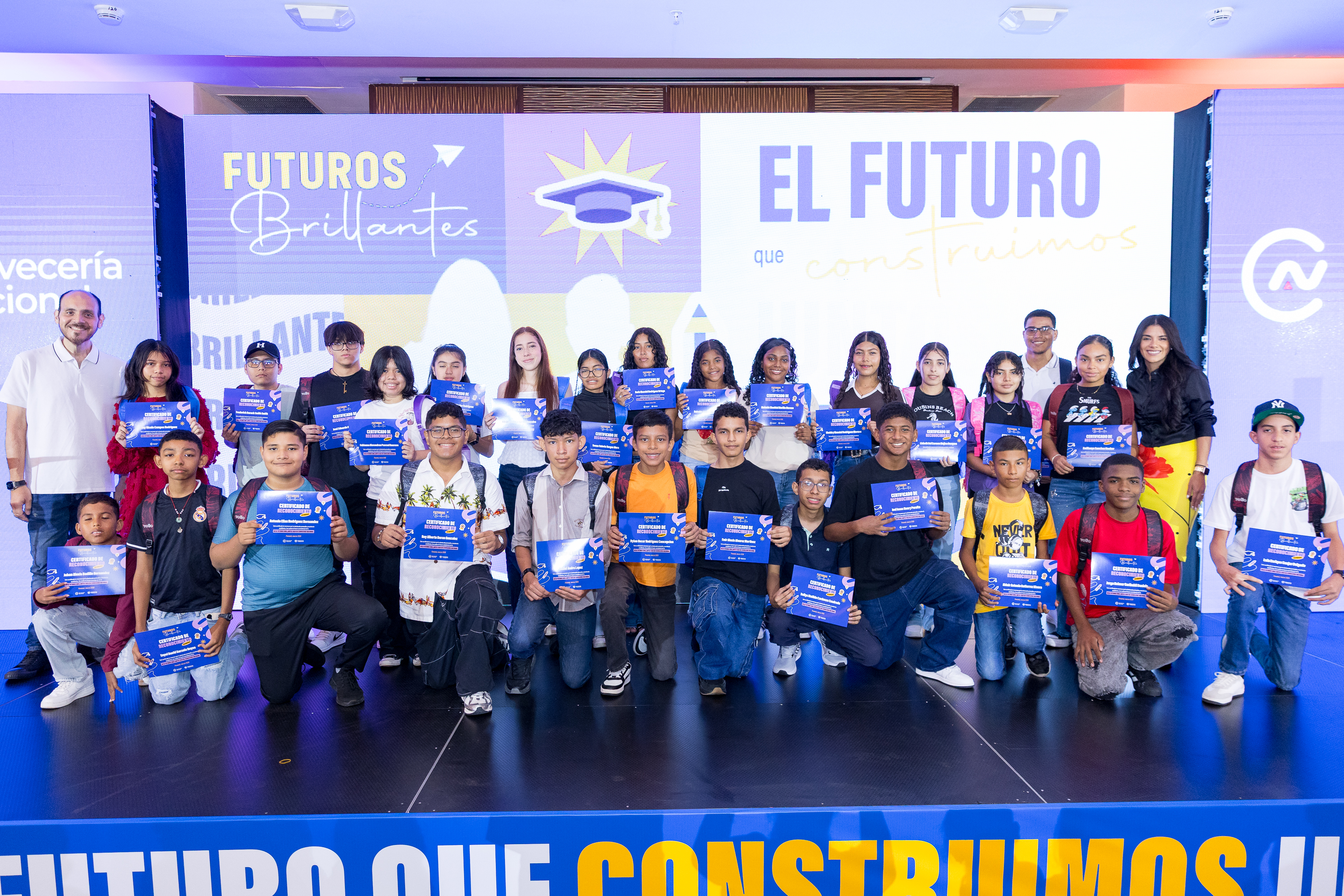 Cervecería Nacional entrega 210 becas a hijos de colaboradores a través de "Futuros Brillantes" cervecería nacional panamá